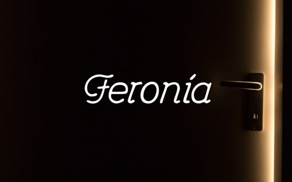 Feronia: The Handwritten Font That Brings Ideas to Life